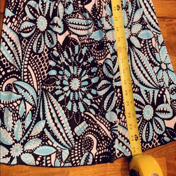 DONATED Black and blue tank 🌟 - Picture 3 of 4